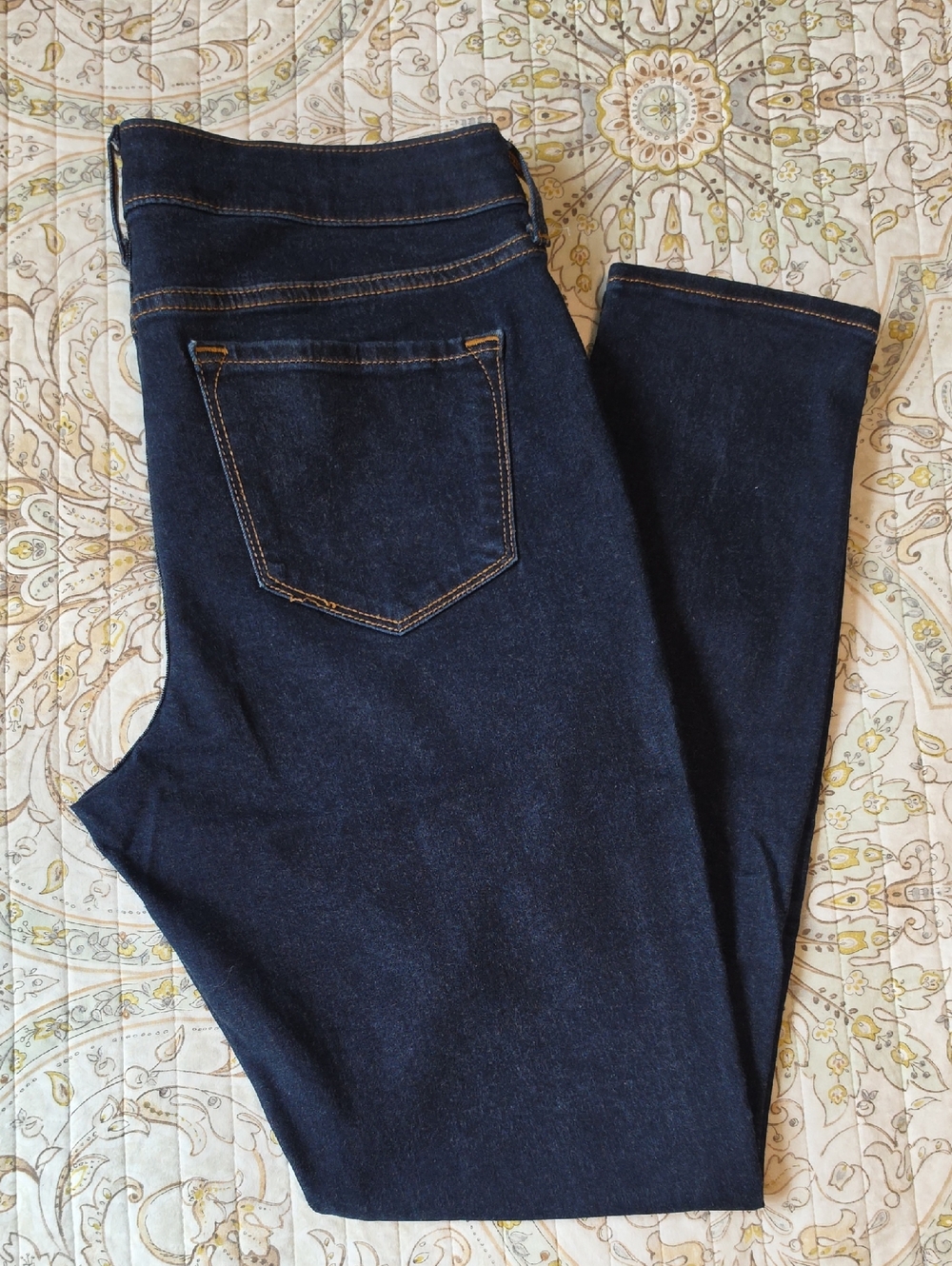 Old Navy Women's Rockstar Super Skinny Jeans in Dark Indigo